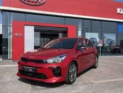 Rouge Utilisé 2022 Kia Rio GT-Line | 16 990 € (Prix juste)