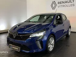 Bleu Nouvelle 2024 Renault Clio V Evolution Berline | 17 299 € (Bon prix)