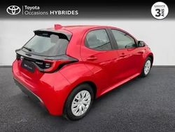 Rouge intense (n) Occasion 2023 Toyota Yaris Hybrid Business Edition Berline | 18 980 € (Prix juste)