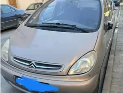 Beige Utilisé 2002 Citroën Xsara Picasso Exclusive Monospace | 900 €