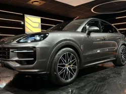 Utilisé 2023 Porsche Cayenne SUV | 119 900 € (Prix cher)