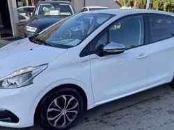 Utilisé 2015 Peugeot 208 Citadine | 8 490 € (Prix juste)