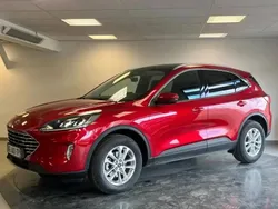 Rouge Utilisé 2022 Ford Kuga Titanium SUV | 24 980 € (Prix juste)