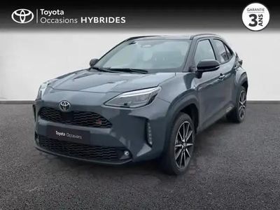 Gris météore/toit noir (m) Occasion 2025 Toyota Yaris Cross Sport SUV | 30 890 € (Prix cher)