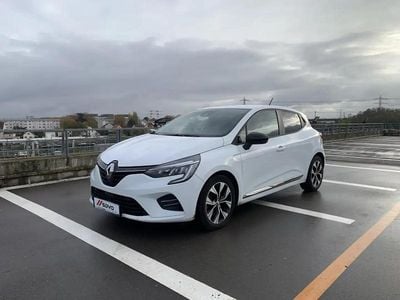 Blanc Occasion 2023 Renault Clio V Evolution Berline | 9 990 €