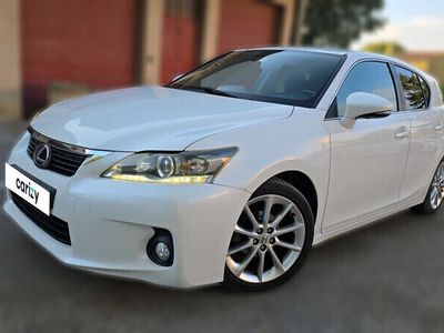 Lexus CT200h