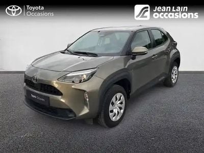 Bronze imperial Occasion 2024 Toyota Yaris | 23 590 €