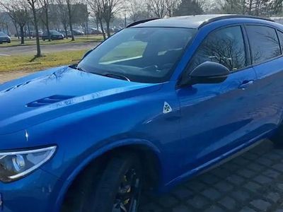 Bleu Occasion 2019 Alfa Romeo Stelvio Quadrifoglio SUV | 58 000 € (Prix cher)