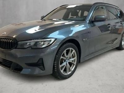 Gris Occasion 2022 BMW 330e Comfort Edition Break | 18 990 €