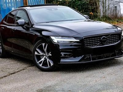 Noir Occasion 2020 Volvo S60 R-Design Berline | 31 900 €