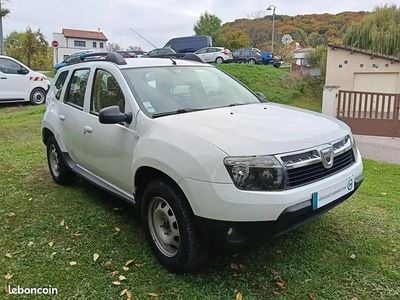 Blanc Occasion 2013 Dacia Duster Lauréate SUV | 5 990 €