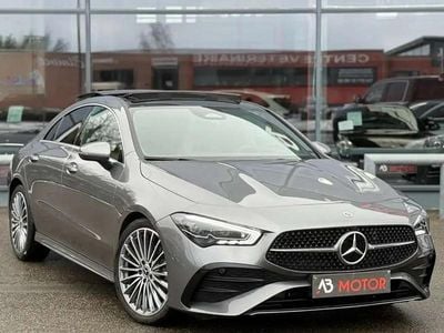 Gris Occasion 2025 Mercedes CLA180 AMG Berline | 36 990 € (Prix cher)