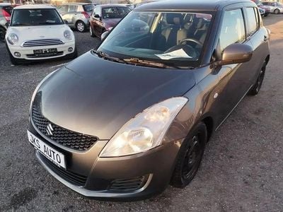 Gris Occasion 2011 Suzuki Swift SUV | 5 999 €