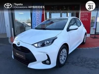 Blanc Occasion 2023 Toyota Yaris Hybrid Berline | 19 990 € (Prix juste)