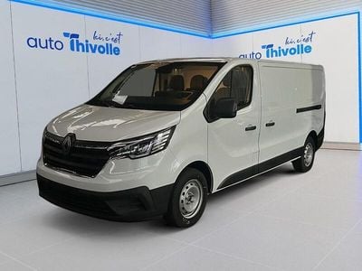 Blanc Nouvelle 2025 Renault Trafic Monospace | 31 490 € (Prix assez cher)