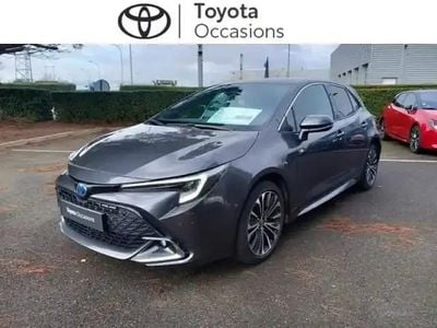 Gris atlas métallisé Occasion 2025 Toyota Corolla Design Berline | 25 990 € (Prix juste)