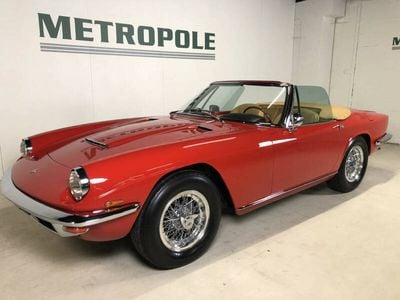 Rouge Occasion 1968 Maserati Mistral Cabriolet | 398 000 €