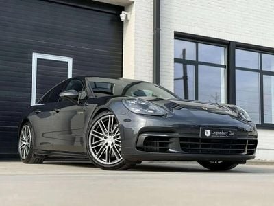 Porsche Panamera 4