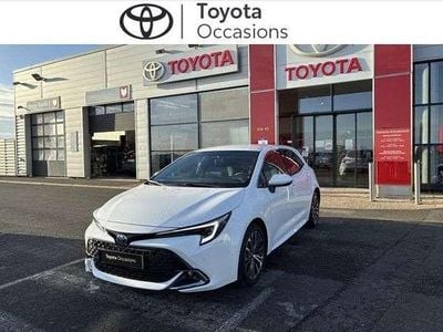 Blanc Occasion 2024 Toyota Corolla Design Berline | 24 900 € (Bon prix)