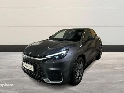 Gris Occasion 2025 Lexus LBX SUV | 36 290 € (Prix juste)