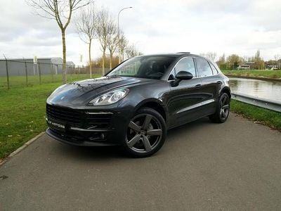 Gris Occasion 2017 Porsche Macan SUV | 38 950 € (Super prix)
