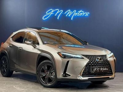 Gris Occasion 2025 Lexus UX 300h SUV | 39 490 €