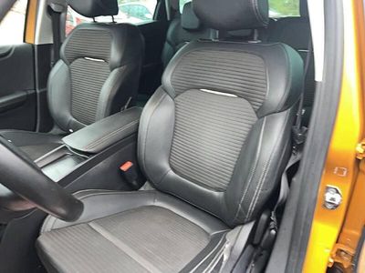 Jaune Occasion 2016 Renault Scénic IV Intens Monospace | 12 490 €