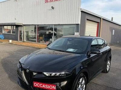 Noir Occasion 2023 Alfa Romeo Tonale Sprint SUV | 21 999 € (Bon prix)