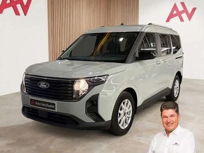 Gris Occasion 2024 Ford Tourneo Courier Titanium Monospace | 22 990 € (Bon prix)