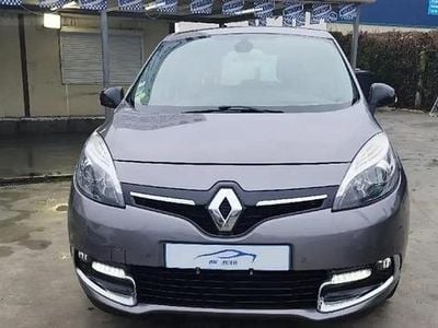 Gris Occasion 2015 Renault Scénic III Bose Edition Monospace | 6 490 € (Bon prix)