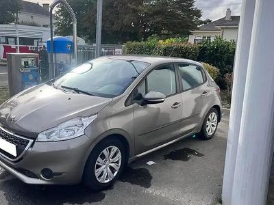 Occasion 2012 Peugeot 208 Active Citadine | 2 200 €