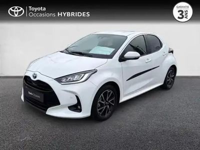 Blanc Occasion 2022 Toyota Yaris Hybrid Design Berline | 20 480 € (Prix juste)