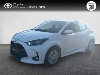 Blanc Occasion 2023 Toyota Yaris Hybrid Business Edition Berline | 18 390 € (Prix juste)