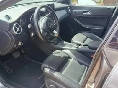 Mercedes CLA200