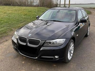 Noir Occasion 2010 BMW 325 Sport Line Berline | 11 500 €