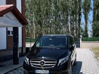 Mercedes V250