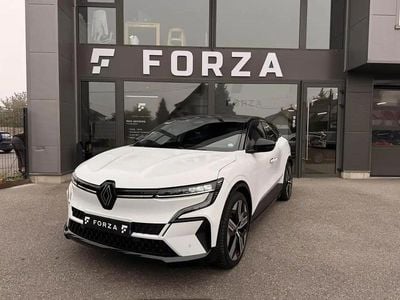 Blanc Occasion 2022 Renault Megane E-Tech Iconic Berline | 22 990 € (Prix juste)