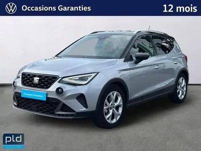 Gris Occasion 2024 Seat Arona SUV | 18 990 € (Prix juste)