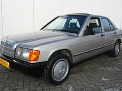Gris Occasion 1986 Mercedes 190 Berline | 13 900 €
