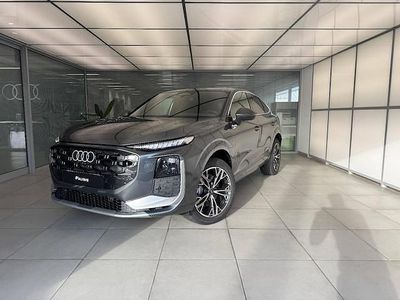 Gris daytona nacré Occasion 2026 Audi Q3 Sportback Design SUV | 70 236 €