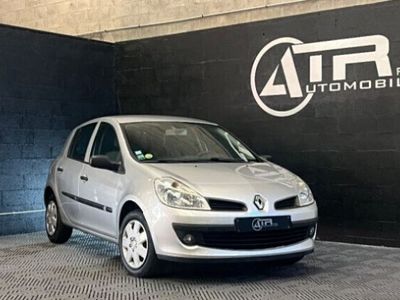 occasion Renault Clio III 1.4 16V 98CH EXPRESSION 5P