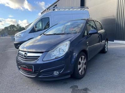 Bleu Occasion 2010 Opel Corsa Citadine | 4 990 € (Prix juste)