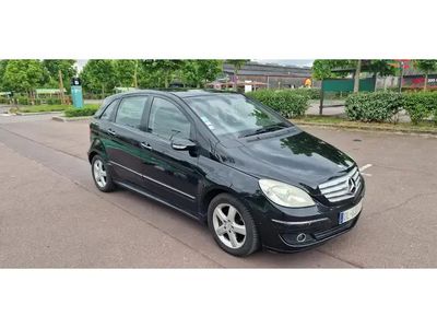 Mercedes B180