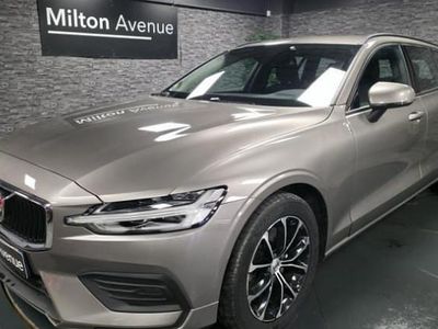 Occasion 2021 Volvo V60 Momentum Break | 24 990 € (Prix cher)