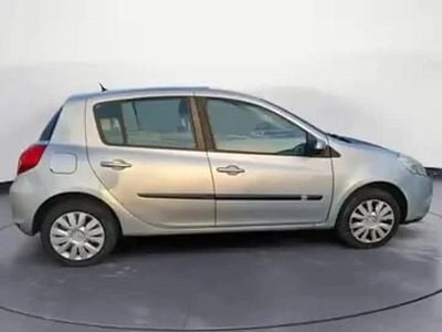 Occasion 2010 Renault Clio III Authentique Berline | 2 200 €