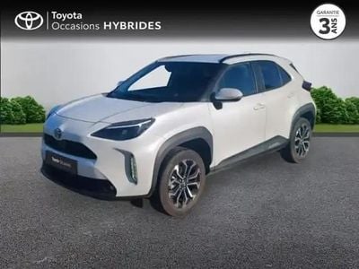 Blanc lunaire nacré Occasion 2023 Toyota Yaris Cross Design SUV | 23 990 € (Prix juste)