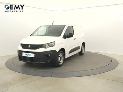 Blanc Occasion 2022 Peugeot Partner S Monospace | 17 300 €