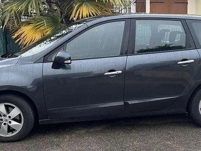 Occasion Renault Grand Scénic III Dynamique 131 ch (96 kW) 2010 Bleu Monospace