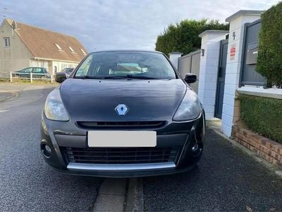 Occasion Renault Clio III Dynamique 68 ch (50 kW) 2009 Berline