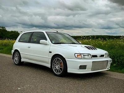 Occasion Nissan Sunny 230 ch (169 kW) 1992 Blanc Berline